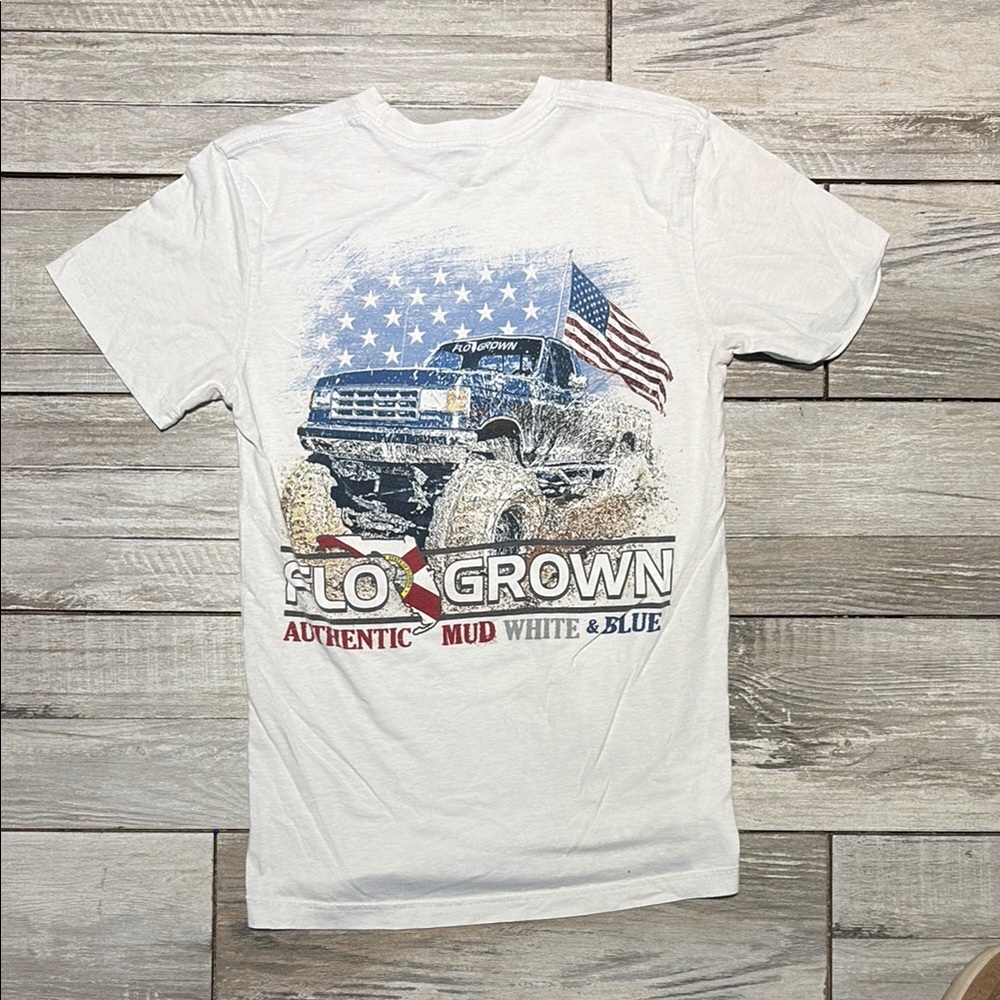 FLO GROWN Short Sleeve Crew Neck Tee